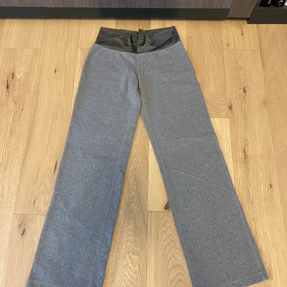 Lululemon track suit - Picture 4 of 5